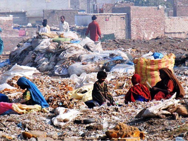 کراچی میں کوڑے کرکٹ کے خاتمے کیلئے 5 کوششیں ناکام