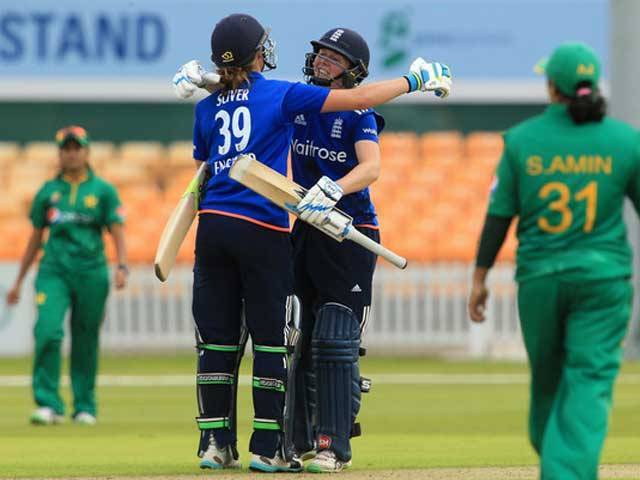 پاکستانی ویمنز ٹیم ناکامیوں کے دلدل سے نکل نہ پائی