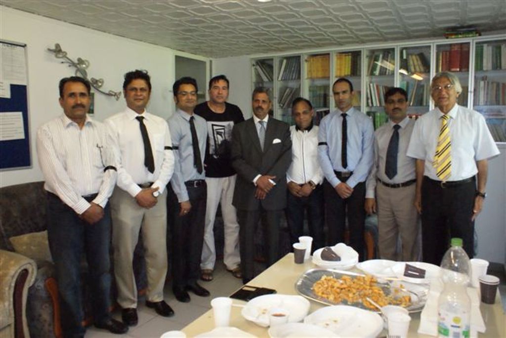 کشمیری عوام کے ساتھ اظہار یکجہتی کرنے کے سلسلہ میں یوم سیاہ منایاگیا پاکستانی کمیونٹی کی تصویری جھلکیاں