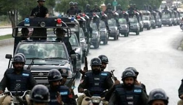 کیا خادم کو پروٹوکول کی احتیاج ہوتی ہے؟