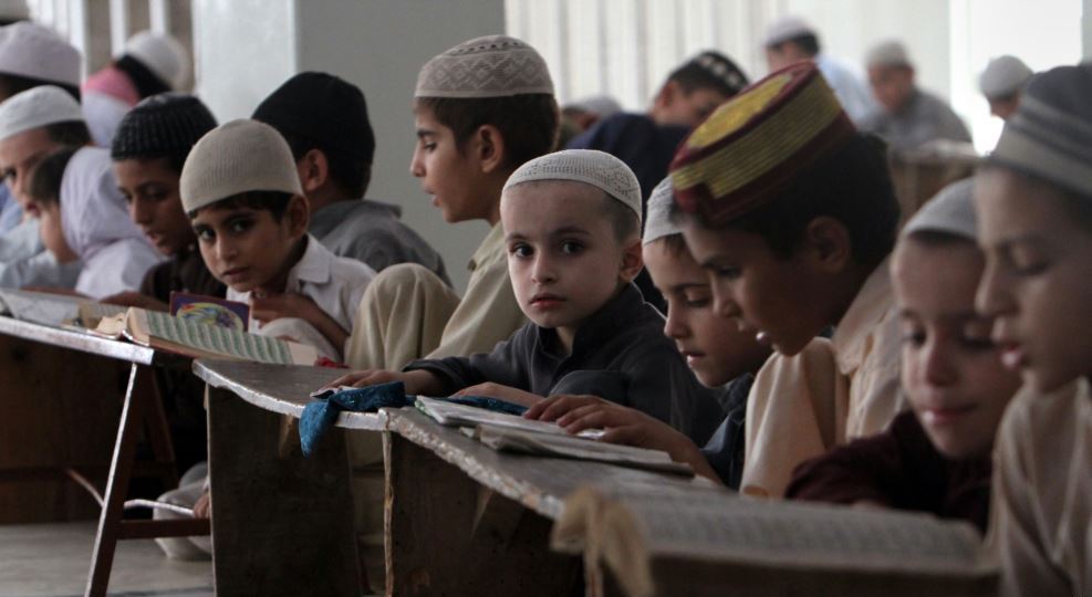 دینی مدارس کے نصاب میں اصلاحات پر اتفاق