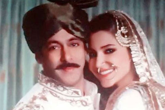 نکاح خواں نے سلمان خان کا نکاح پڑھانے کا معاوضہ ایک لاکھ روپے لیا