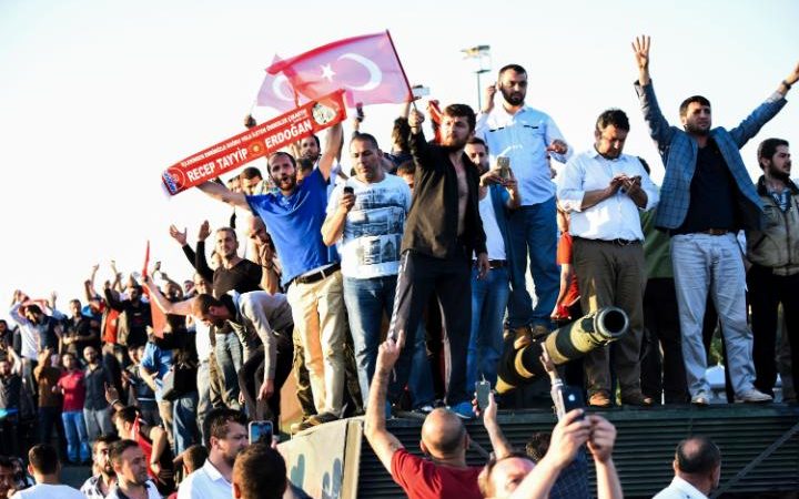 ترک عوام کی یکجہتی لازوال داستان