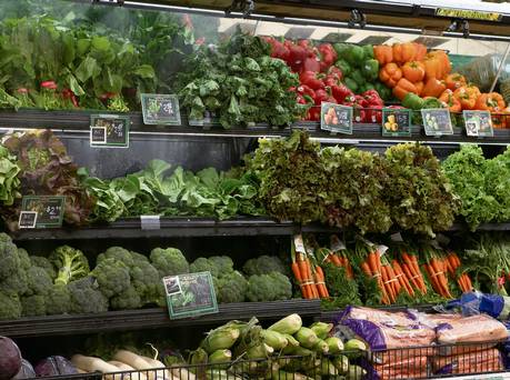 عید آتے ہی سبزیوں پھلوں کے ریٹ مزید اوپر، ٹماٹر 80 روپے کلو ہو گیا