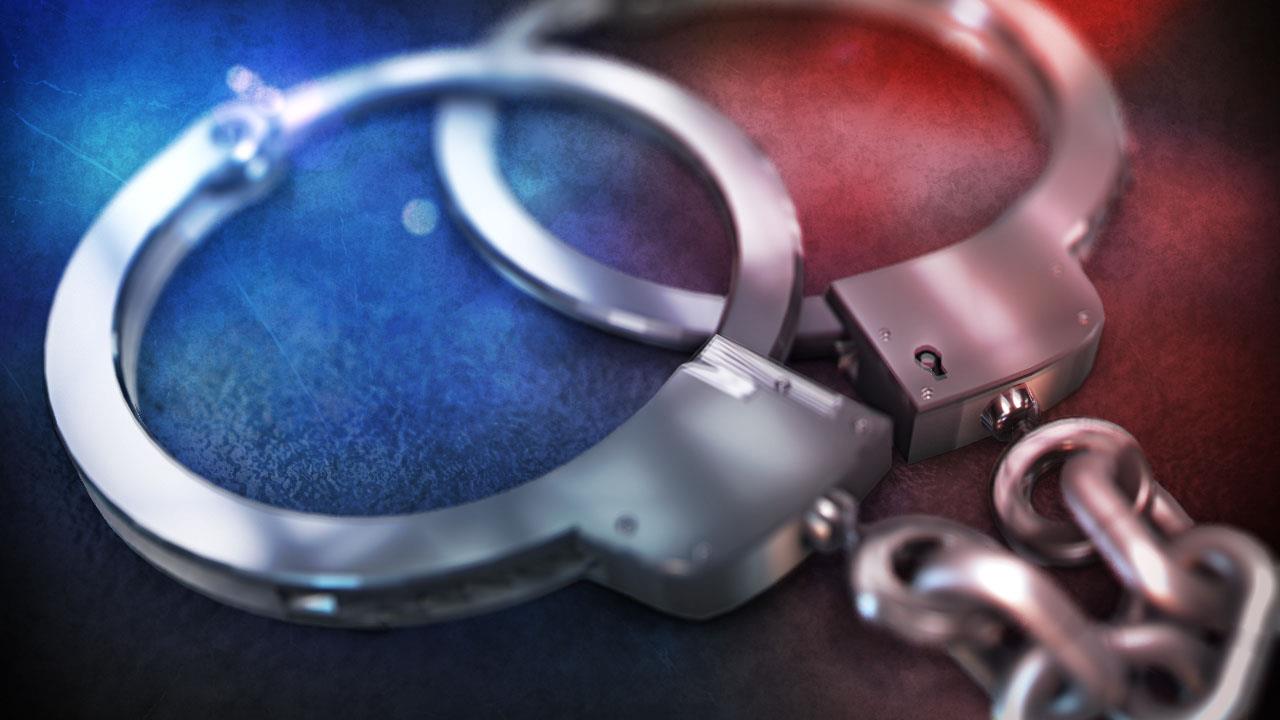 ضلع دادو میں پولیس کا کومبنگ آپریشن جاری۔ 13 خطرناک ڈاکوں سمیت 180ملزمان گرفتار