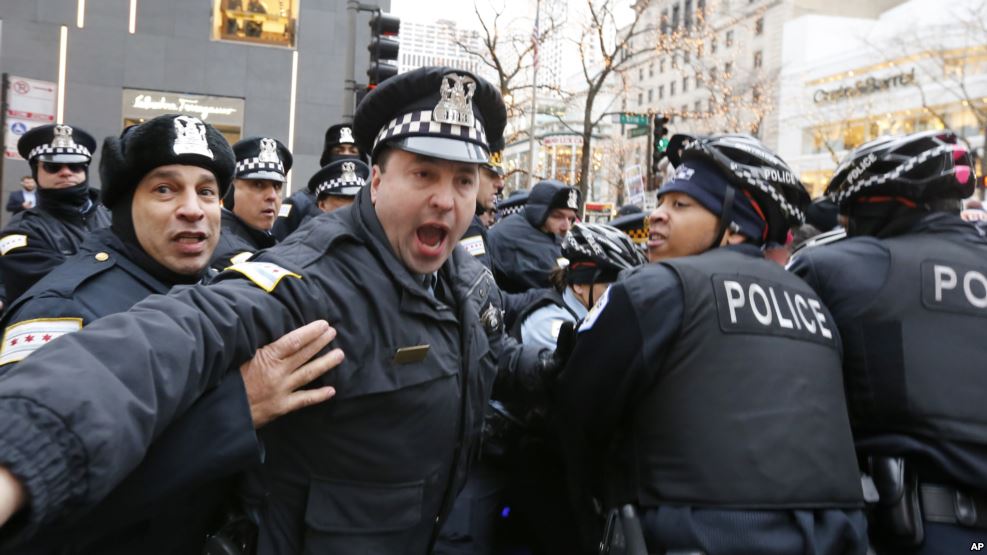 مسلمان خاتون کا شکاگو پولیس کے خلاف مقدمہ