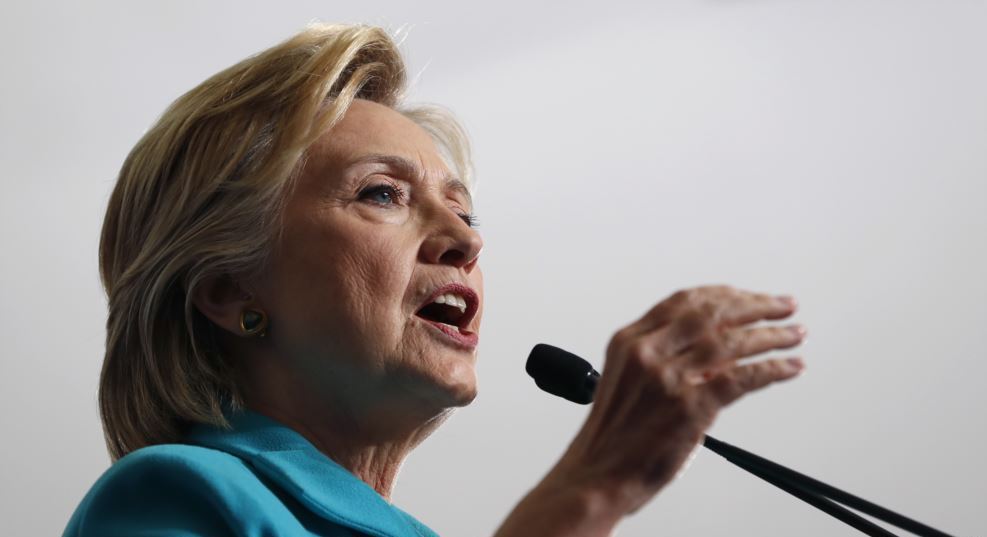 متبادل حقوق تحریک سے رابطوں پر کلنٹن کی ٹرمپ پر تنقید