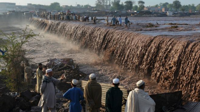 بلوچستان سیلابی ریلے میں پانچ افراد بہہ گئے