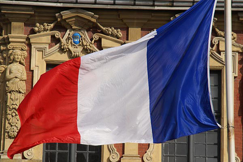 فرنچ حکومت نے بنیاد پرستوں کو ڈی پورٹ کرنے کا فیصلہ کر لیا