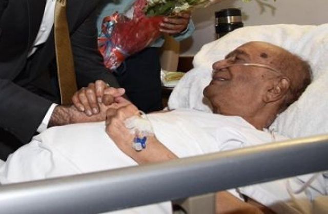 کراچی :کرکٹر حنیف محمد کے دل کی دھڑکن بند ہو کر دوبارہ چلنے لگی