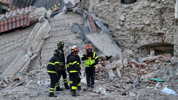 اٹلی زلزلہ، آفٹر شاکس سے امدادی کارروائیوں میں مشکل