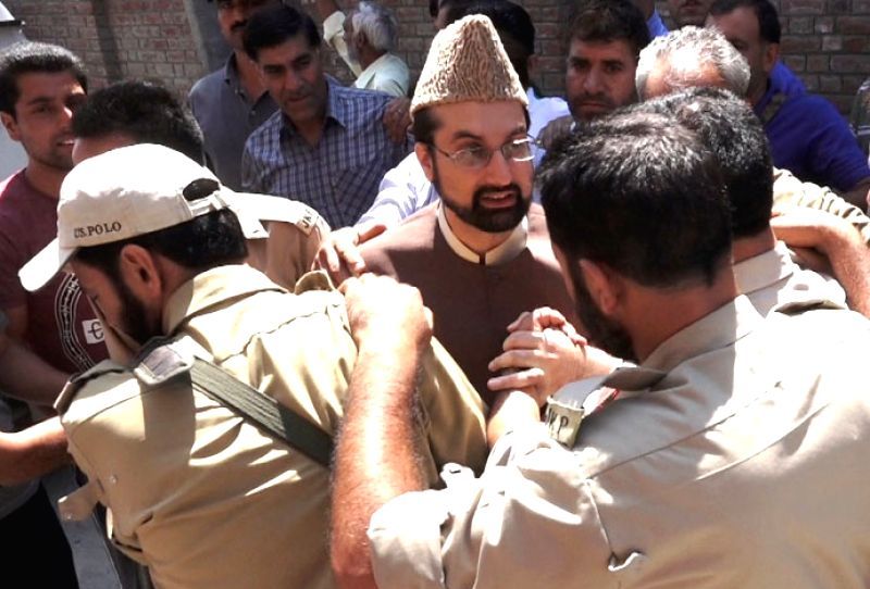 کل جماعتی حریت کانفرنس کے سربراہ میر واعظ عمر فاروق گرفتار