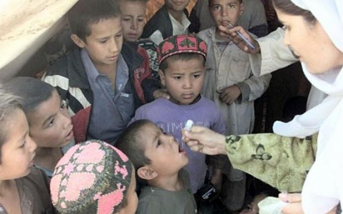 بلوچستان: افغان مہاجر کیمپوں میں انسداد پولیو مہم دوسرے روز بھی جاری