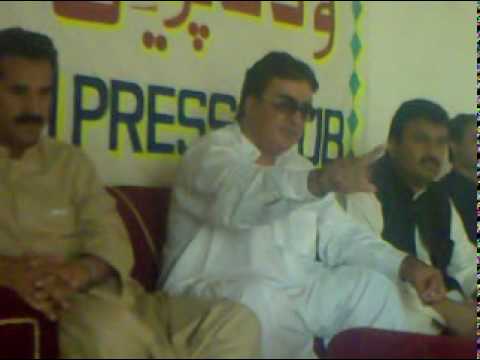 پریس کلب کے ساتھ ہم سب سمیت تمام لوگوں کو مل کر تعاون کرنا چاہئے، امام بخش مینگل