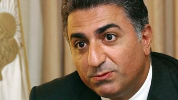 خمینی کا انقلاب. دہشت گردی اور فرقہ واریت کا جنم: پرنس رضا پہلوی