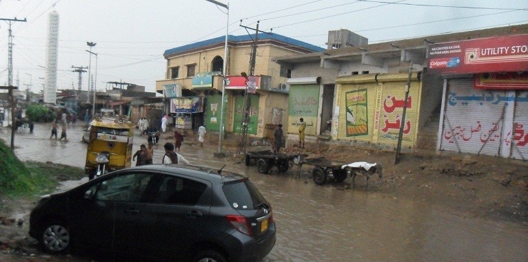 تلہار شہر و مضافات میں گرمی کے بعد ایک بار پھر بادل برس پڑے
