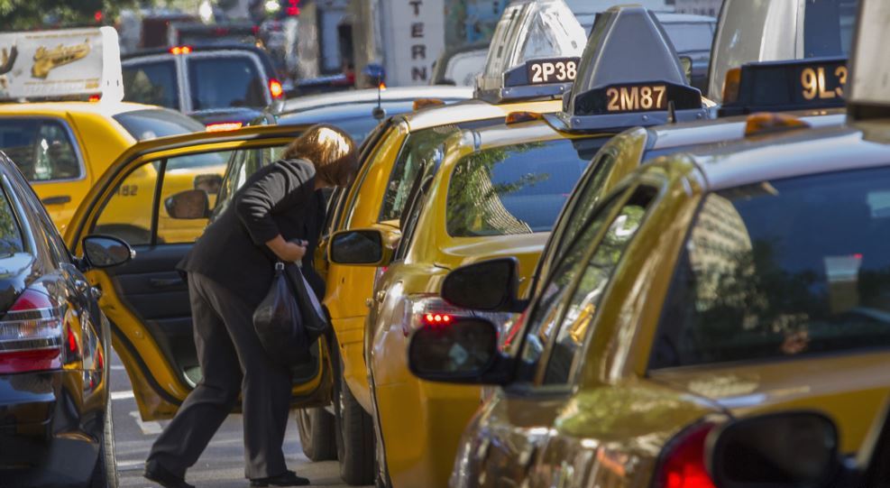 نیویارک میں ٹیکسی ڈرائیور کے لیے اب انگریزی جاننا ضروری نہیں
