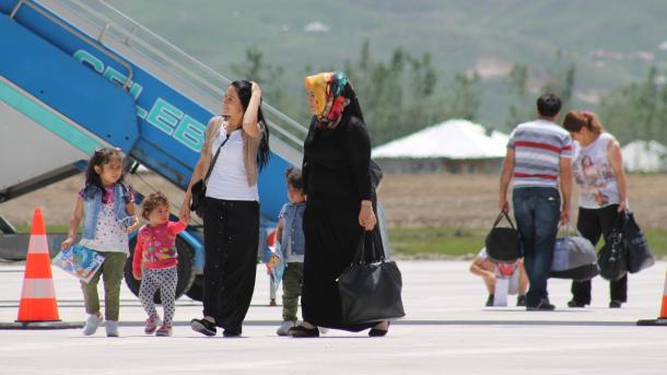 ایران نے ٹرویل ایجنٹوں سے ٹکٹ خریدنے کی پابندی کو ختم کرنے کا اعلان کر دیا