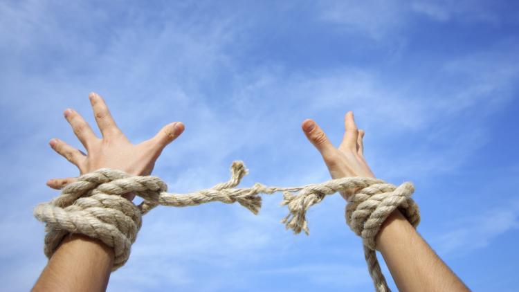 قوم کب آزاد ہوگی۔۔۔۔۔؟؟؟