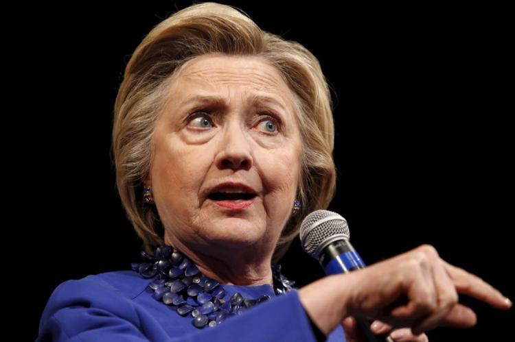 کلنٹن کی نجی ای میلز، ایف بی آئی نے تفتیشی رپورٹ جاری کر دی