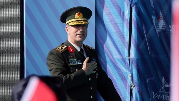 Hulusi Akar