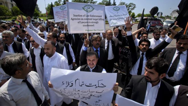 بلوچستان : وکلا کا مکمل عدالتی بائیکاٹ کے خاتمے کا اعلان