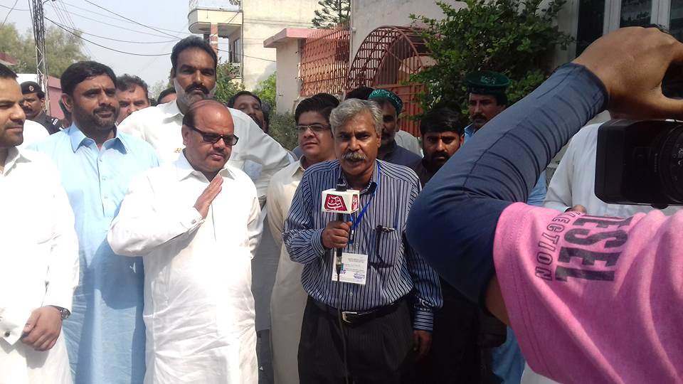 پی پی سات کے ضمنی انتخابات، پی ٹی آئی کی ایک اور وکٹ گر گئی