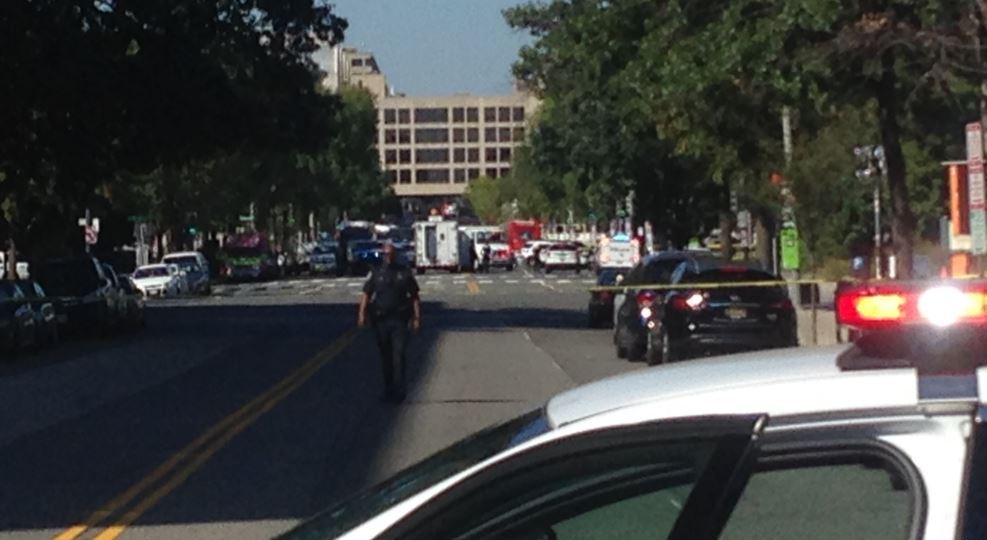 کانگریس کی عمارت کے قریب مشتبہ گاڑی، پولیس کی چھان بین