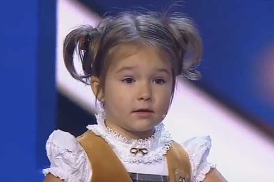 کمسن بچی نے ذہانت میں بڑوں بڑوں کو پیچھے چھوڑ دیا