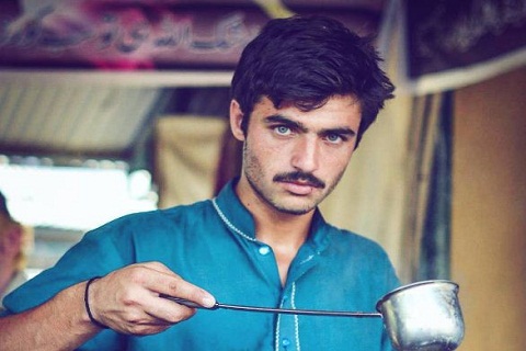 چائے والا کے بعد تھپڑ والا