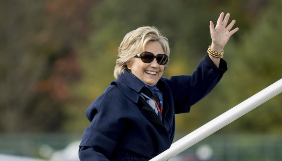 ہلری کلنٹن کی مقبولیت میں کمی