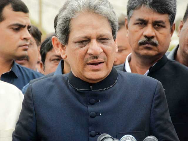 سیاست میں ناکامی پر مصطفیٰ کمال بوکھلاہٹ کا شکار ہیں، گورنر سندھ