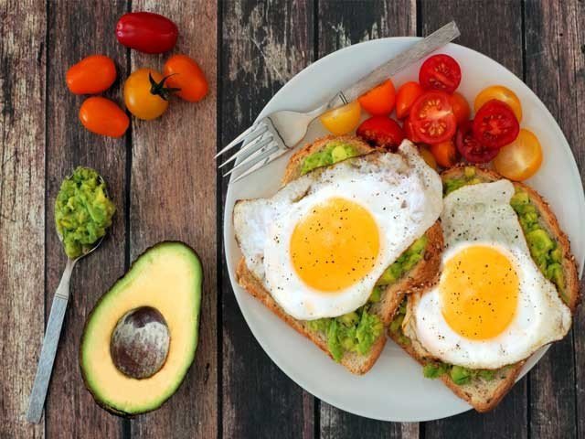 چوکنا اور ذہن حاضررکھنے والی 4 اہم غذائیں