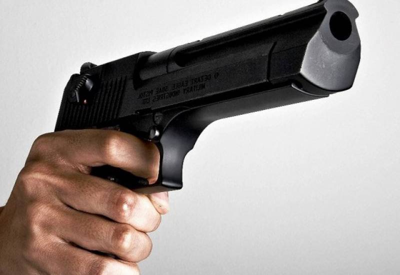 بے باک شوہر نے گھر کے کاغذات کی حوالگی نہ کرنے پر اپنے بیوی کو جان سے مار ڈالا