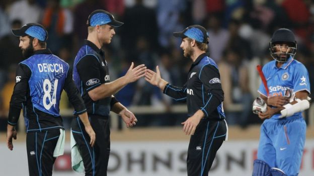 نیوزی لینڈ نے انڈیا کو چوتھے ایک روزہ میچ میں 19 رنز سے شکست دے دی