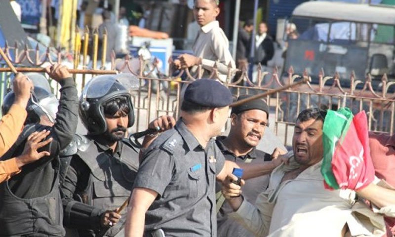 طاقت نہیں ہوش سے کام لیں