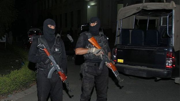 پنجاب کے ضلع ڈیرہ غازی خان میں پولیس مقابلے میں آٹھ مبینہ شدت پسند ہلاک