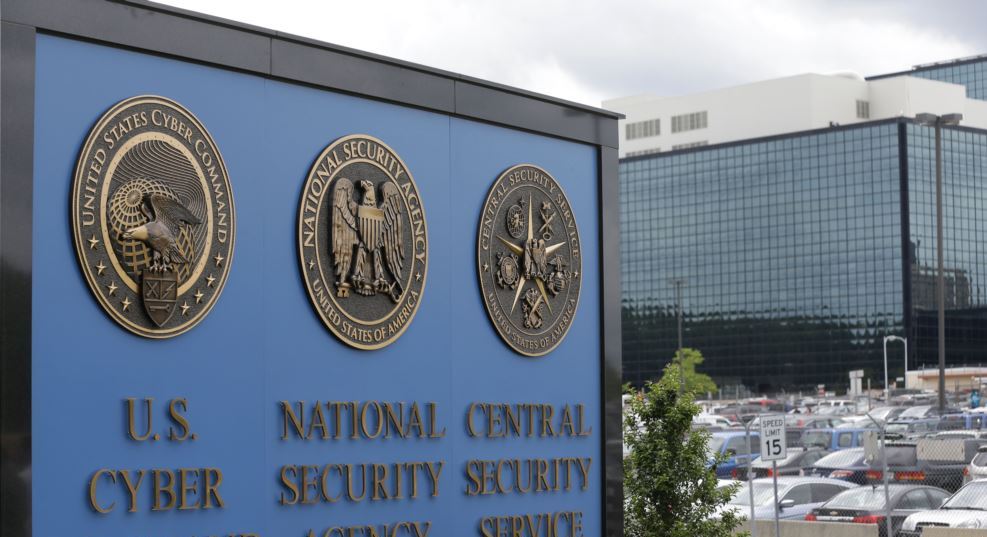 کنٹریکٹر پر سرکاری دستاویزات چوری کرنے اور اختیارات سے تجاوز کرنے کا الزام