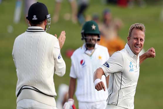 ہیملٹن ٹیسٹ: دوسرے روز کھیل کے اختتام پر پاکستان کے 5 کھلاڑی آؤٹ