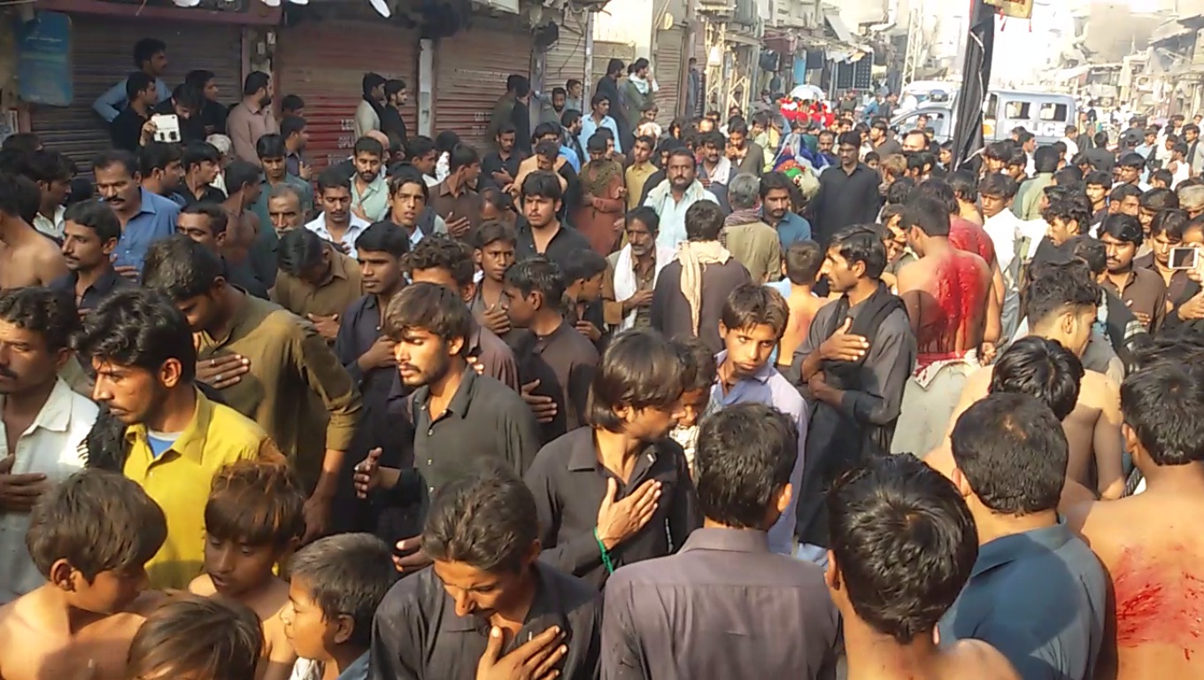 خیرپور ناتھن شاہ میں چہلم امام حسین علیہ السلام کا مرکزی ماتمی جلوس علمدار چوک سے برآمد