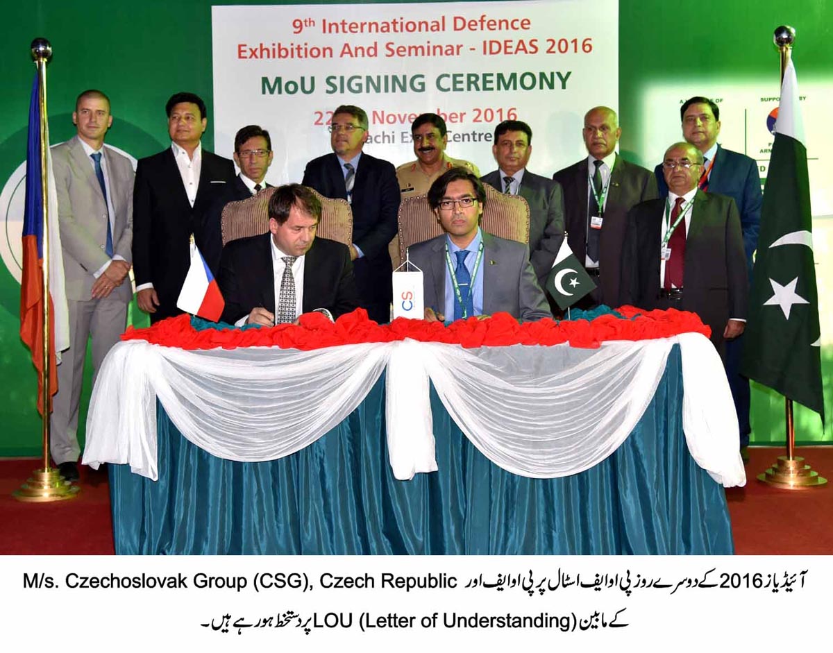 آئیڈیاز 2016 کے دوسرے روز پی او ایف اسٹال پر چار بین الاقوامی کمپنیوں اور پاکستان آرڈننس فیکٹریز کے معابین LOU پر دستخط ہوئے