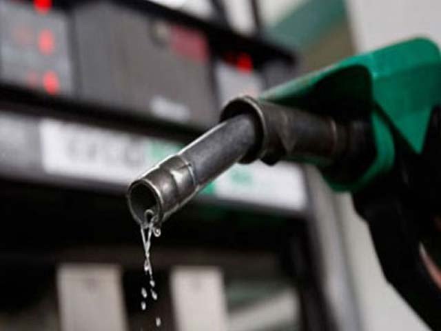اوگرا کی آئندہ ماہ کیلیے پیٹرولیم مصنوعات کی قیمتوں میں اضافے کی سفارش