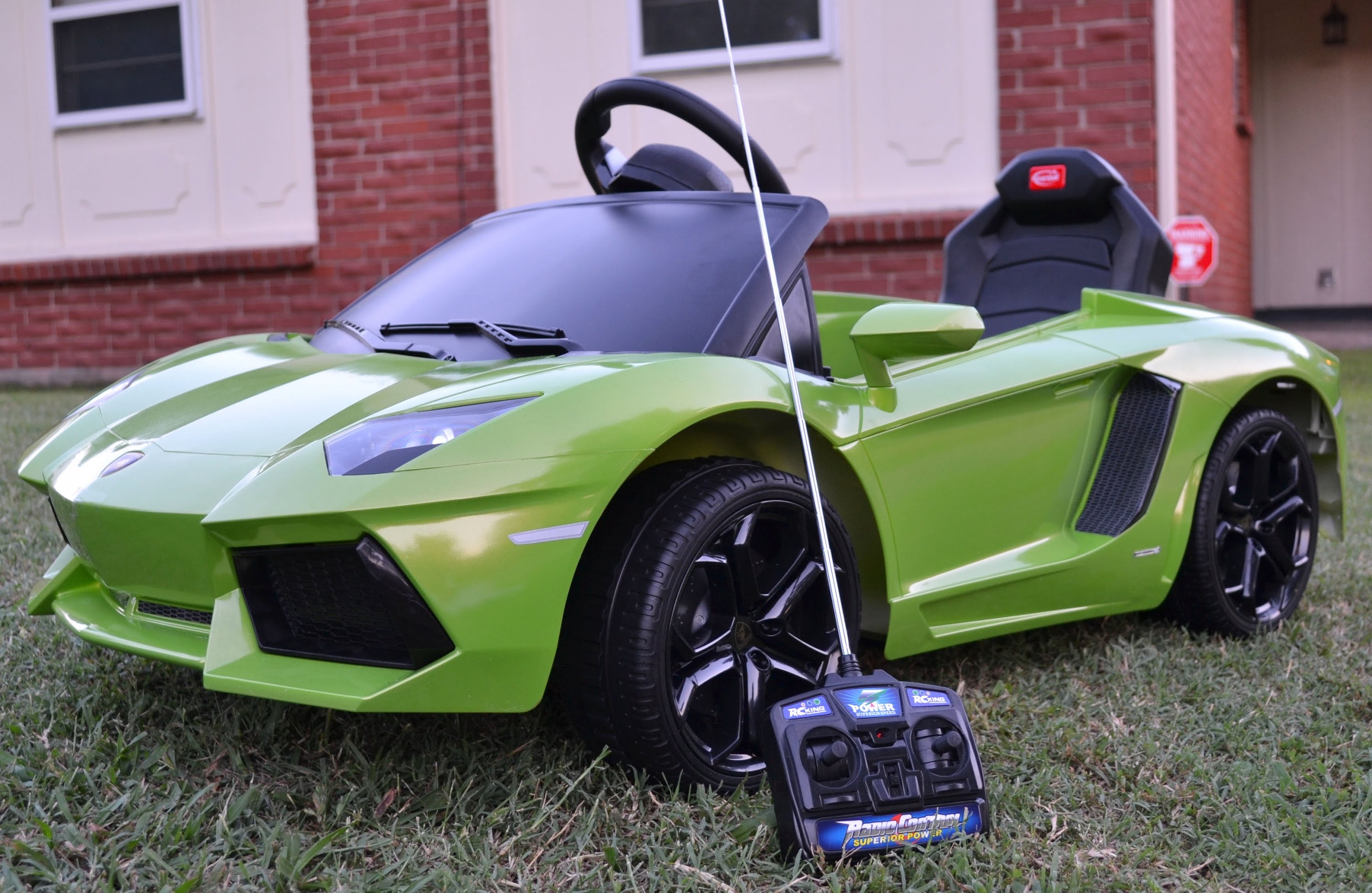 ریمورٹ والی گاڑی