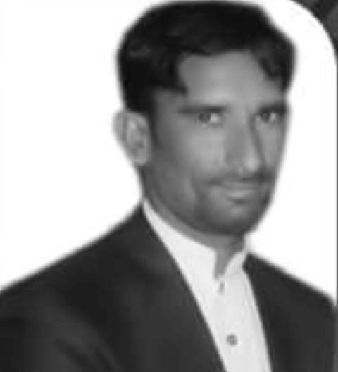 100 لفظوں کی کہانی،  پڑھے لکھے جاہل