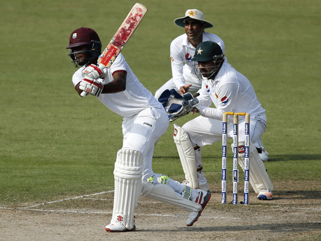 شارجہ ٹیسٹ؛ ویسٹ انڈیز نے پاکستان پر 56 رنز کی برتری حاصل کرلی