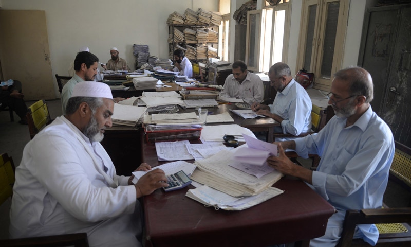 واپڈائی بیورو کریٹوں کا احتساب کب اور کیسے