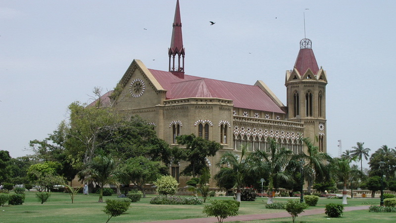چیئرمین بلدیہ وسطی ریحان ہاشمی نے گرجاگھروں کا دورہ کیا