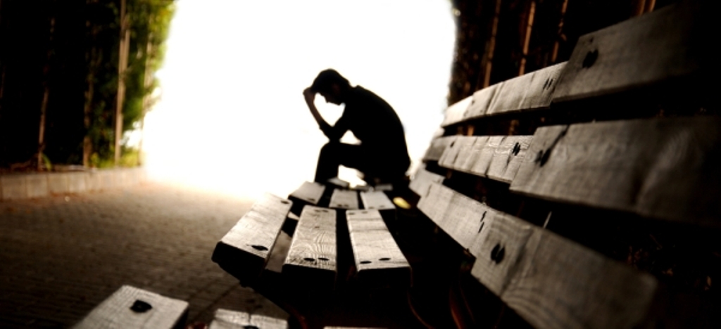 بہت بوجھل ہیں تجھ کو یاد کرتے