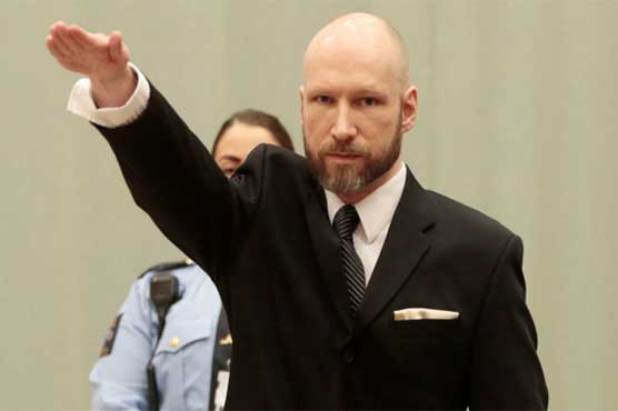 77 افراد کے قاتل کا عدالت کے سامنے نازی سیلیوٹ