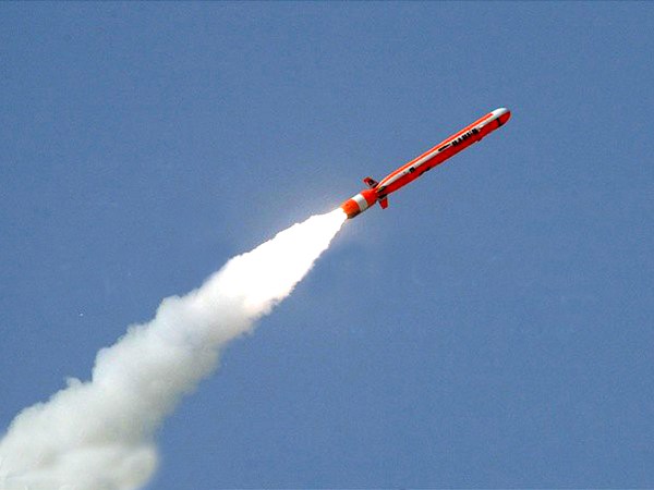 پاکستان کا آبدوز سے کروز میزائل ”بابر تھری” فائر کرنے کا کامیاب تجربہ